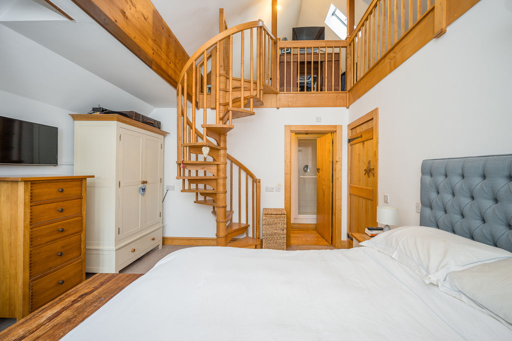 Principal Bedroom- click for photo gallery